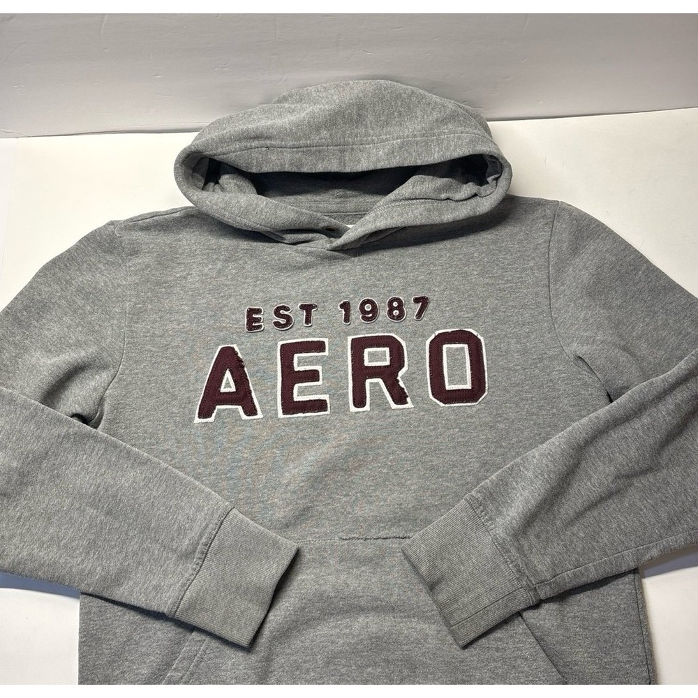 Aeropostale (Y2K) Gray Hoodie (Size small)